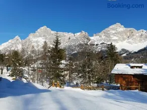 Petit Chalet - Image 2