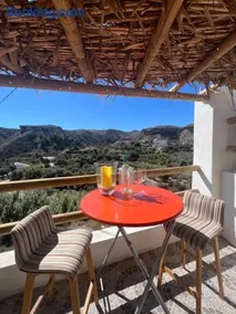 Rambla Retreats Apart Naranja in beautiful location with shared pool & hot tub - Image 1
