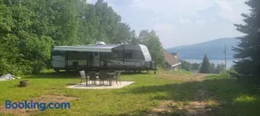 Prêt-à-camper derrière chez nous - Image 2