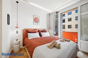 luxueux, spacieux dans le quartier du port - Image 2