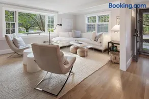 Modern Saltbox in Edgartown Village - Image 4