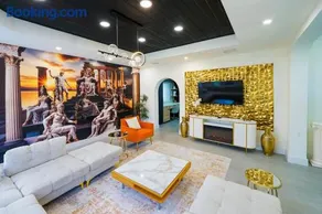 Casa Olympus Fort Lauderdale - Walk to the Beach! - Image 2