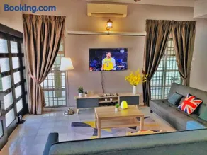 Semi-Detached, Up to 24 Pax, 3200sqft, 4 Bedrooms, 3 Bathrooms, 4 Car Parks by Star Home - Image 1