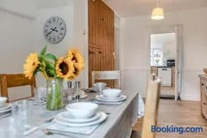 3 Bed in Holcombe oc-m32739 - Image 5