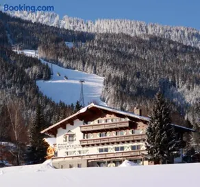 Hotel Garni Hochwurzen - Image 4