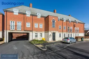 Stay Yorkshire Hamilton Mews Apartment - Image 2