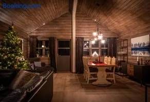 Cabin in Hodlekve with 5 bedrooms & hot tub. - Image 2