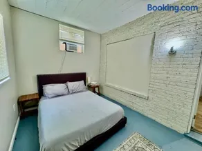 Great Value Condo With Parking - Image 3