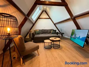 B&B Mirre - Image 1