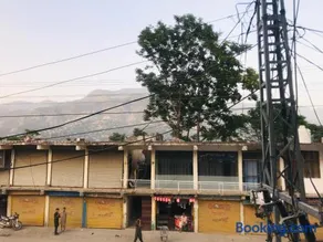 Royal Continental Hotel Gojra - Image 1