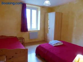 Appartement chaleureux pour randonnées au Pays d'Huriel - Image 3