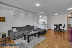 Urban Apartment - Image 3