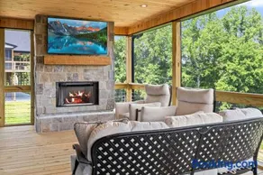 NEW Spacious Clarkson Getaway w Games & Yard - Image 1