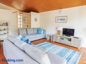 Moorings - Toogoom- Beachfront - 3BR- Aircon - Image 3
