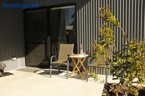 Shilton - Private Farm Stay - Image 4