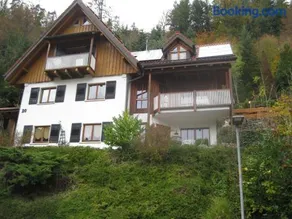 Urlaub mit Blick auf Schiltachs Fachwerkhäuser - Image 1