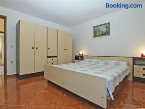 Familienorientierte charmante Ferienwohnung mit Grill und Terrasse | Haustiere erlaubt - Image 2