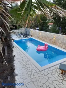 House Sidro, Stari Grad - Image 1