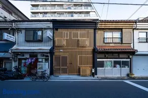 整白 貸切 2階建ての広い町屋 屋上にサウナとジャグジー寝室4部屋 - Image 1