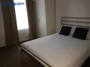 Cosy stay in private double bedroom - RM 5 - Image 3