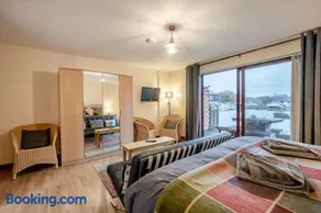 4 Bed in Horning oc-s34101 - Image 5