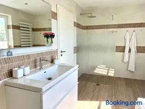 Ferienhaus Sundevit - exklusives Ferienhaus mit Infrarotsauna, Whirlpool-Wanne und Kamin - Image 3