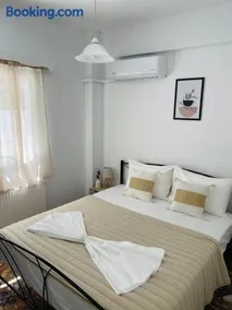 Aura 1 Apartment in Samos Town - Image 4