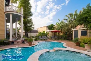 HH Whitney House - A Bed & Breakfast on the Historic Esplanade - Image 2