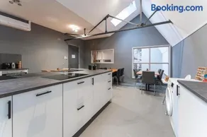 Suite w kitchen acces,Den bosch- Oss, near train - Image 1