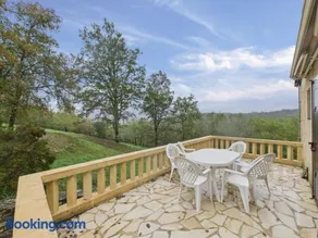 Jolie vue sur la vallée pour 3 adultes 2 enfants - Image 1