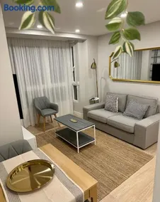 Apartamentos Universidad - Image 1
