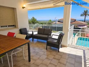 Elegant Villa in Benicarló with Private Pool - Image 3