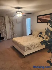 The Carneys Point Cottage - Image 2