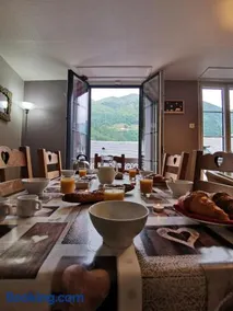 Duplex spacieux avec vue montagne au cœur de Cauterets, 6 à 8 pers, 3 chambres, 2 SDB - Image 3