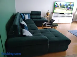 Bright Family Apartment with Terrace - Image 1