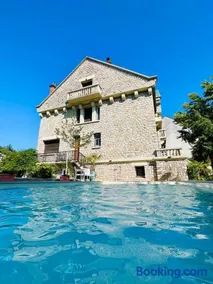 La Maison au toit vert - Image 1