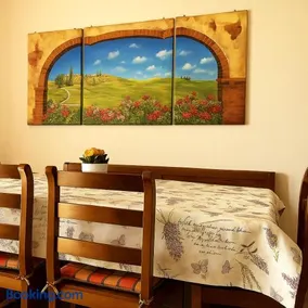 LaLo Holiday House - Image 2