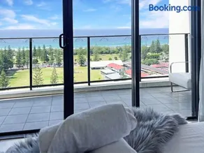 Incredible ocean views 3 Bed 18th floor - Image 2
