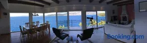 THE VIEW **** - Image 2