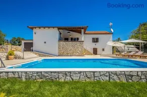 Villa Simici quiet peaceful place with pool perfect to enjoy the nature - Image 2