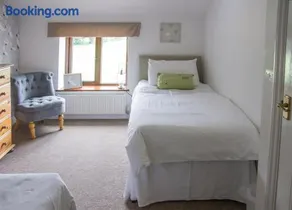 2 Barge Cottage - Image 4