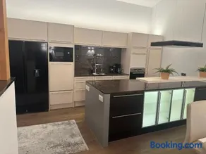 Leos Suite Appartement - Image 2