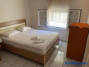 Penelope House - Image 3