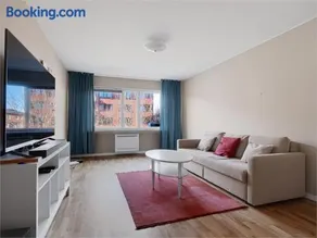 Modern Lysekil Apartment with Private Patio and Free Parking - Image 1