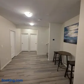 Luxury walkout suit in Aspen - Image 2