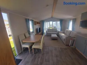 Sophie's Caravan - Image 2