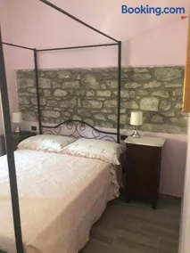 Alla Porta Di Sotto B&B - Image 3