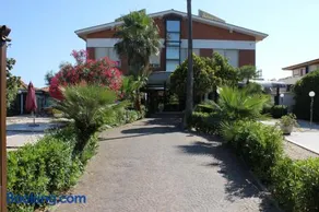 Hotel Calypso - Image 1