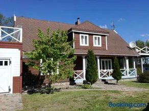 Lakeshore house - Image 2