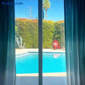 Endless summer in LA *HEATED POOL/HOT TUB/CABANA* - Image 5